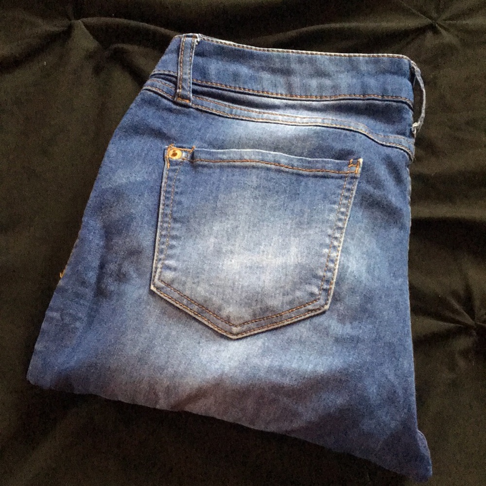 Lightly Bleached Capris